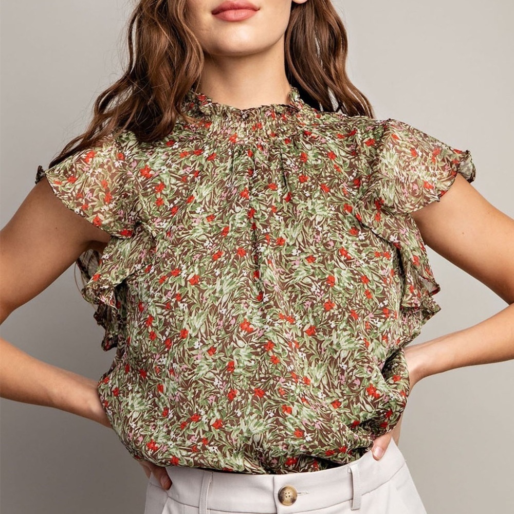 NWT Floral Ruffle Sleeve Blouse Top